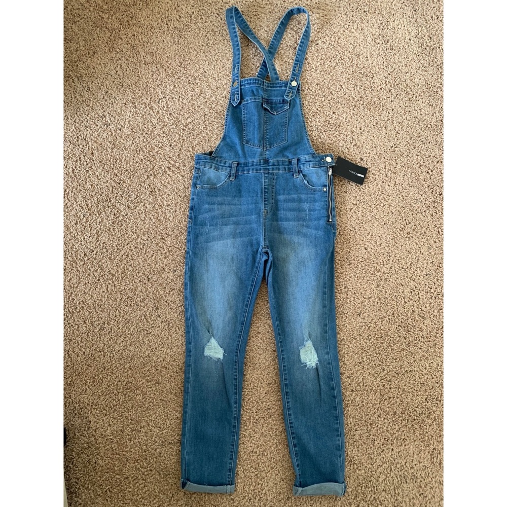 Fashion Nova overalls